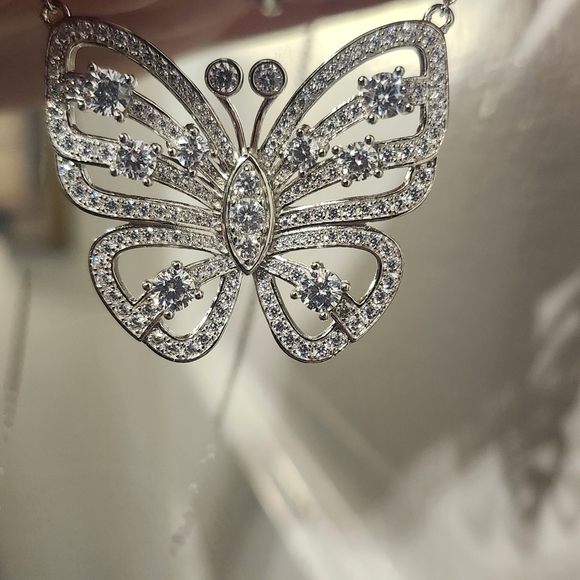 CERTIFIED 3.33 Carat VVS1 D EX MARIAH BUTTERFLY Moissanite Diamond NECKLACE *NEW - Picture 10 of 16